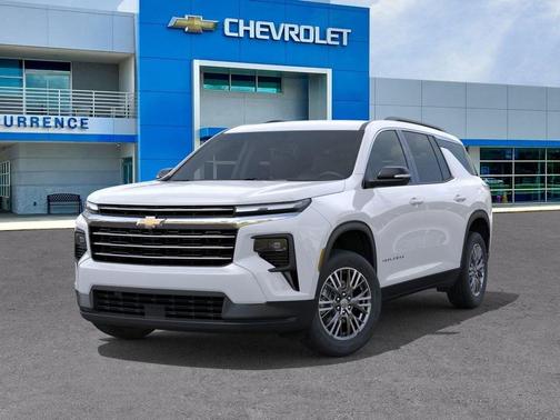 Summit White 2026 Chevrolet Traverse LT
