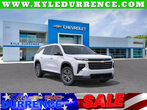 Summit White 2026 Chevrolet Traverse LT