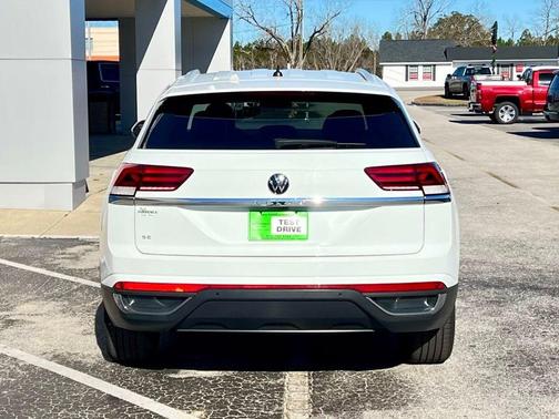 2022 Volkswagen Atlas Cross Sport 2.0T SE w/Technology