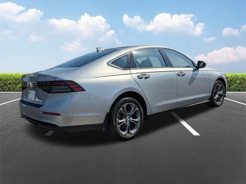 Platinum White Pearl 2024 Honda Accord EX