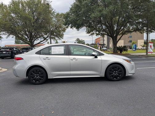 Classic Silver Metallic 2024 Toyota Corolla LE