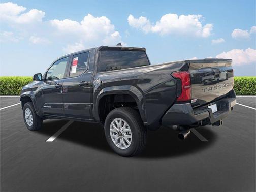 UNDERGROUND 2026 Toyota Tacoma SR5