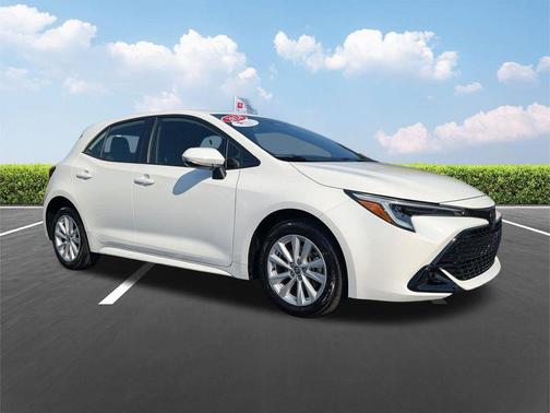 Ice Cap 2024 Toyota Corolla SE