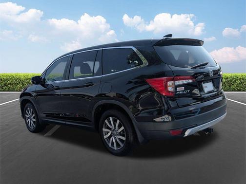 Crystal Black Pearl 2022 Honda Pilot 2WD EX-L