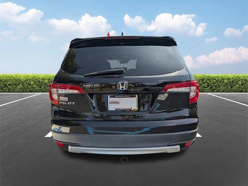 Crystal Black Pearl 2022 Honda Pilot 2WD EX-L