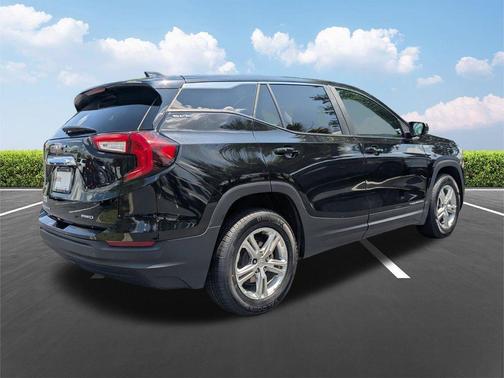 Ebony Twilight Metallic 2024 GMC Terrain SLE