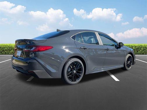 Underground 2026 Toyota Camry SE