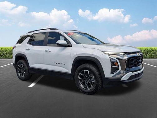 Polar White Tricoat 2026 Chevrolet Equinox AWD ACTIV