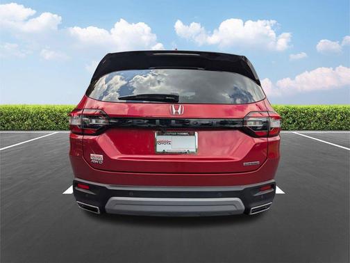 Radiant Red Metallic II 2025 Honda Pilot Touring