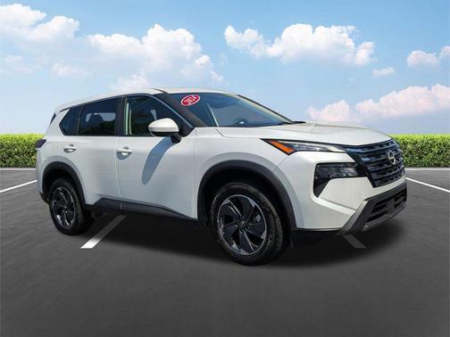 Pearl 2024 Nissan Rogue SV