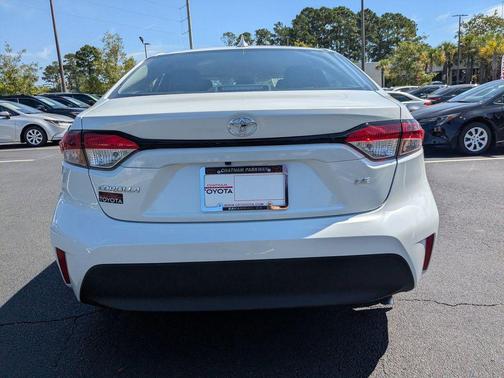 Wind Chill Pearl 2026 Toyota Corolla LE
