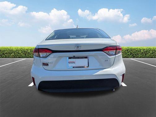 Wind Chill Pearl 2026 Toyota Corolla LE