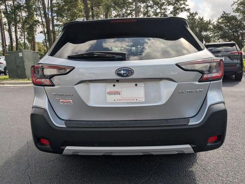 Ice Silver Metallic 2024 Subaru Outback Limited