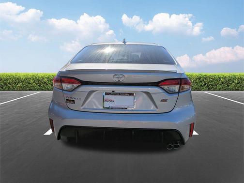 Classic Silver Metallic 2026 Toyota Corolla SE