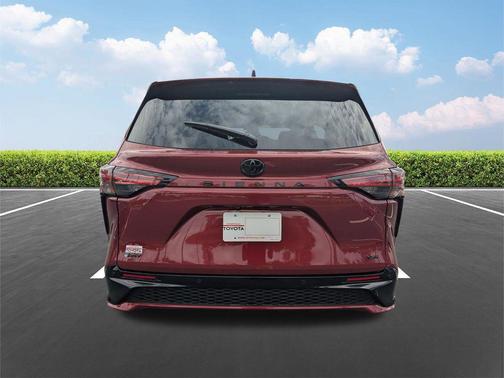 Ruby Flare Pearl 2026 Toyota Sienna XSE 7 Passenger