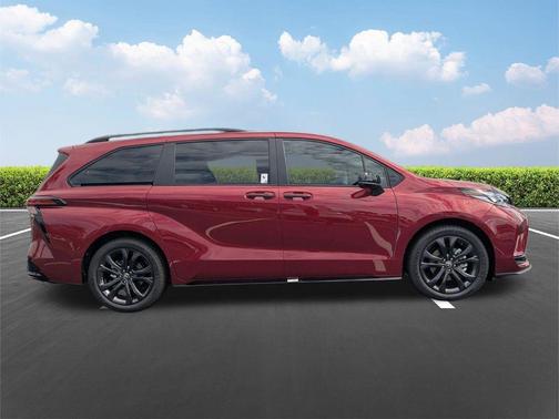 Ruby Flare Pearl 2026 Toyota Sienna XSE 7 Passenger