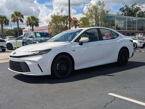 Ice 2026 Toyota Camry LE