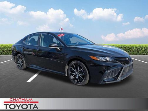 Midnight Black Metallic 2023 Toyota Camry SE