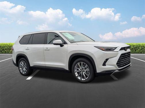 Wind Chill Pearl 2026 Toyota Grand Highlander Platinum