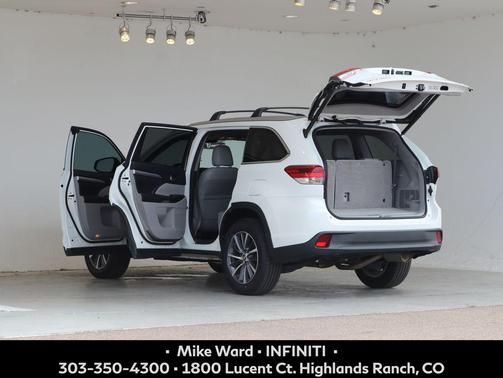 Blizzard Pearl 2019 Toyota Highlander XLE
