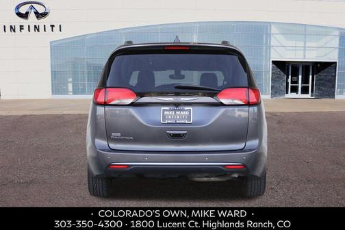 2020 Chrysler Pacifica Touring L