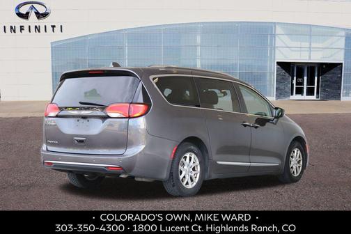 2020 Chrysler Pacifica Touring L