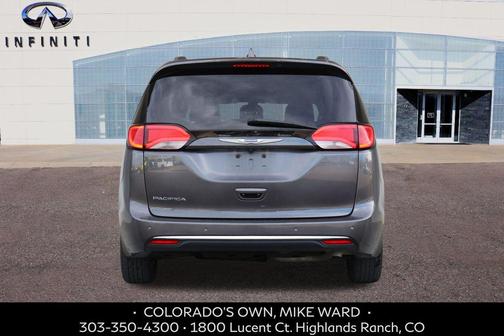 2020 Chrysler Pacifica Touring L