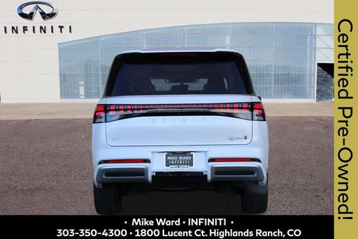 2025 INFINITI QX80 Luxe