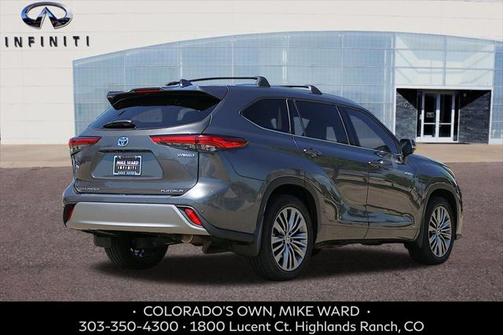 2020 Toyota Highlander Hybrid Platinum