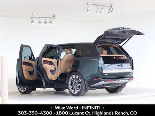 British Racing Green SV Bespoke Ultra Met Gloss 2024 Land Rover Range Rover P530 SE