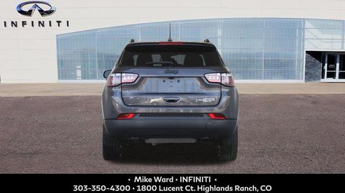 Baltic Gray Metallic Clearcoat 2024 Jeep Compass Latitude