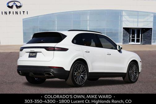 2023 Porsche Cayenne Platinum Edition