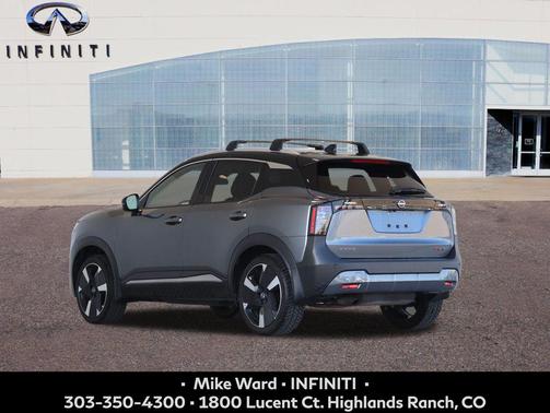 Gun Metallic/Super Black 2025 Nissan Kicks SR