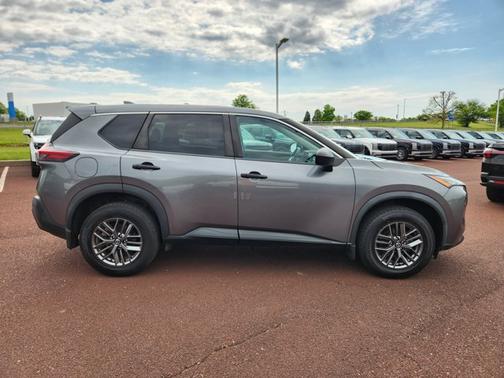 Gun Metallic 2021 Nissan Rogue S