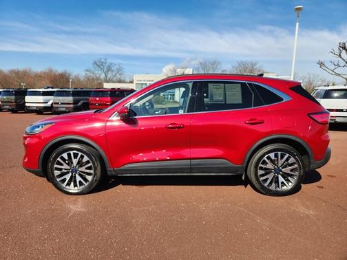 2020 Ford Escape Titanium