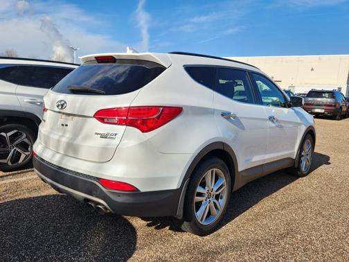2015 Hyundai Santa Fe Sport 2.0L Turbo