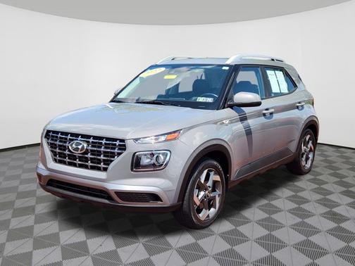 2022 Hyundai VENUE SEL