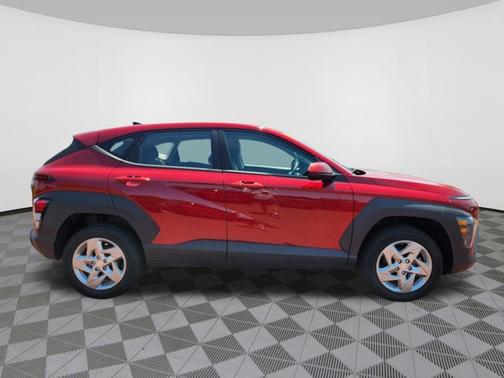 2024 Hyundai KONA SE
