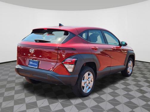 2024 Hyundai KONA SE