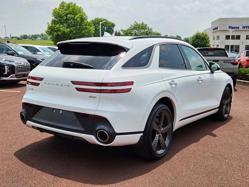 2024 Genesis GV70 2.5T