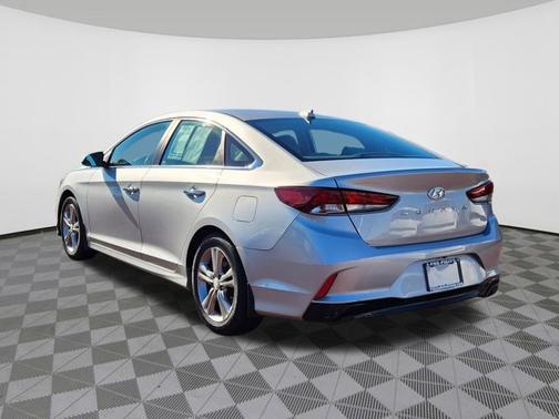 2018 Hyundai SONATA SEL