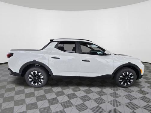 2025 Hyundai SANTA CRUZ SEL Activity