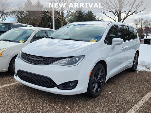 2019 Chrysler Pacifica Touring Plus