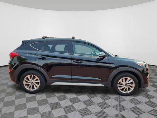 2017 Hyundai TUCSON SE Plus
