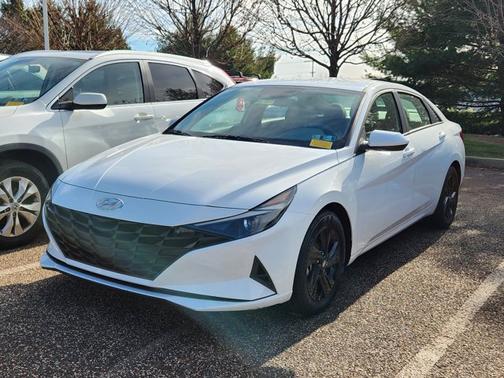 2023 Hyundai ELANTRA HEV Blue