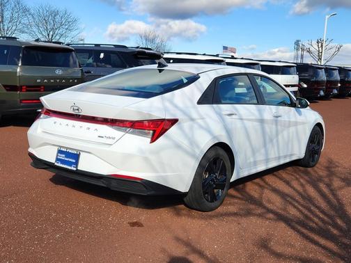 2023 Hyundai ELANTRA HEV Blue