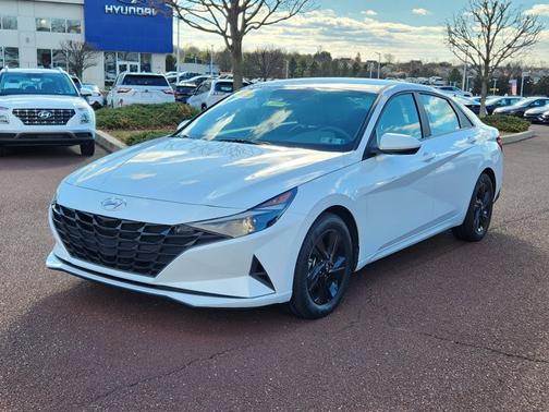 2023 Hyundai ELANTRA HEV Blue