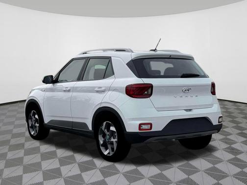 Lunar White 2026 Hyundai VENUE SEL