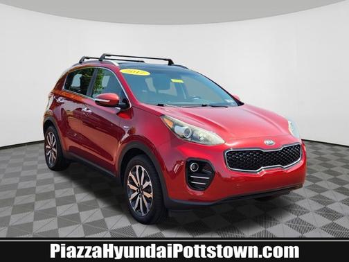 Hyper Red 2017 Kia Sportage EX