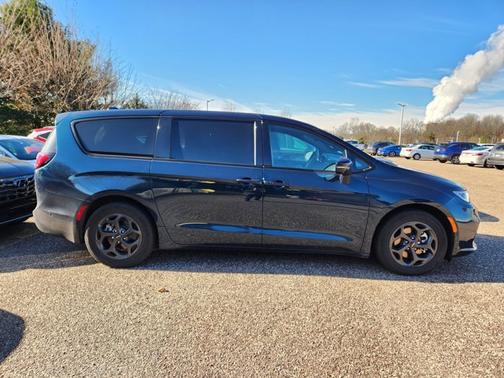2022 Chrysler Pacifica Hybrid Limited